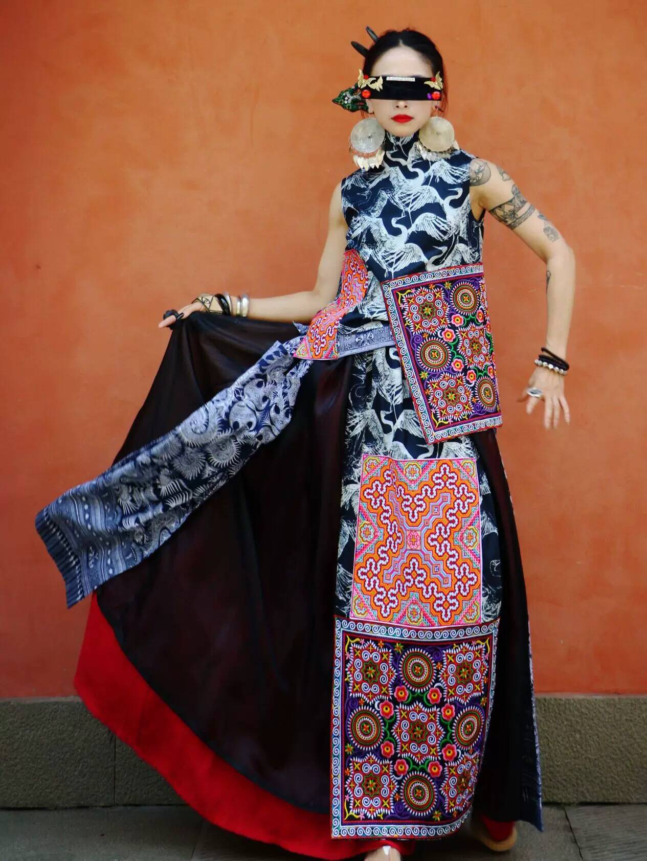 ชุดเสื้อกั๊กและกระโปรงสไตล์ชาต - Ethnic Clothing & Online Fashion Store Khaadi Us บทวิจารณ์และราคา