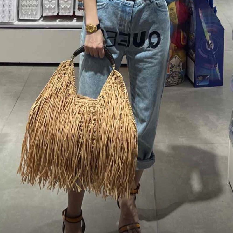 กระเป๋าถือสานสไตล์โบฮีเมียน, ก - Ethnic Fashion Designer บทวิจารณ์และราคา