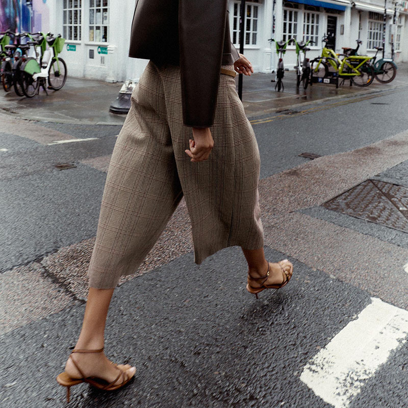 กางเกงขายาวลายสก็อตเอวสูงทรงหล - Ethnic Clothing & Online Fashion Store Khaadi Us บทวิจารณ์และราคา