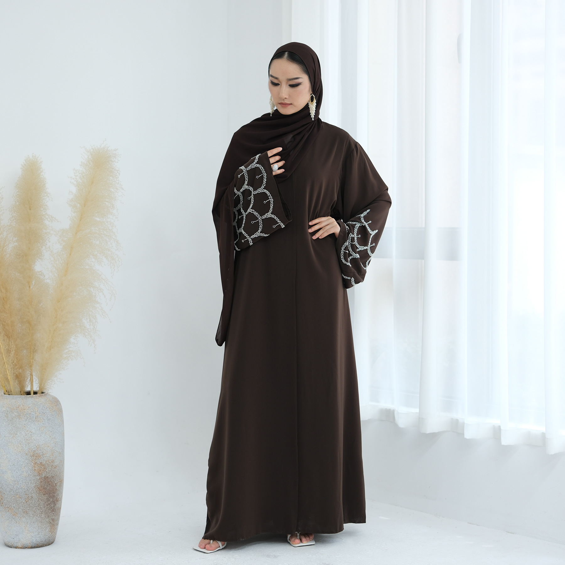 ชุดเดรสปักลายสำหรับผู้หญิง อาบ - Jalabiya Women Arabic บทวิจารณ์และราคา