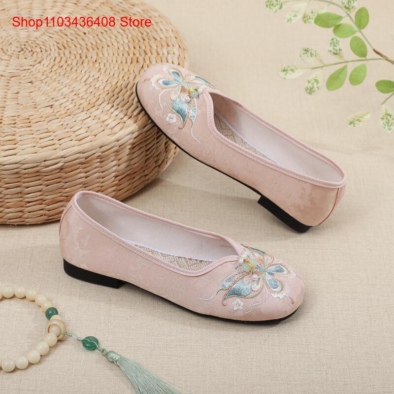 รองเท้าสไตล์จีนใหม่สำหรับฤดูใบ - Ethnic Style บทวิจารณ์และราคา