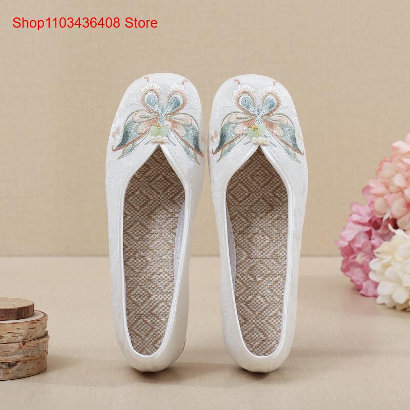 รองเท้าสไตล์จีนใหม่สำหรับฤดูใบ - Ethnic Style บทวิจารณ์และราคา