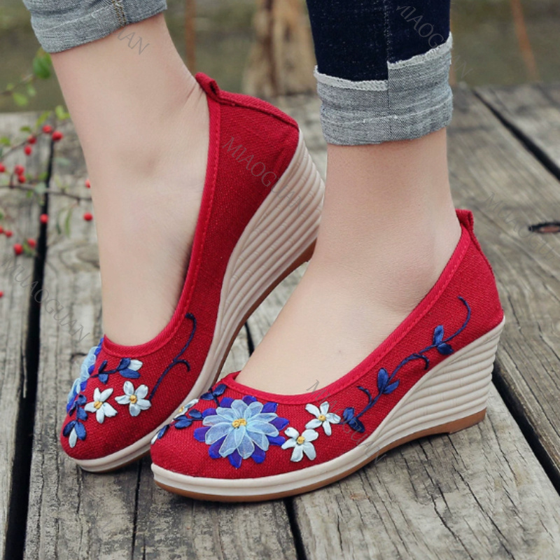 รองเท้าส้นเตารีดปักลายสำหรับผู - Ethnic Fashion For Women บทวิจารณ์และราคา